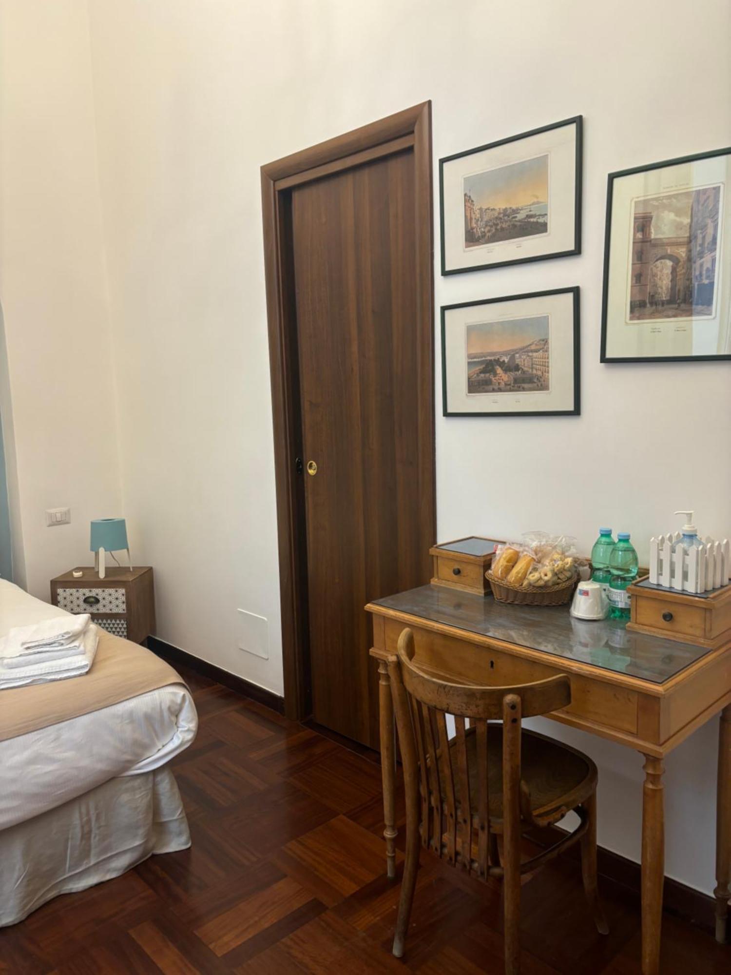 Folle Citta B&B เนเปิลส์ ภายนอก รูปภาพ