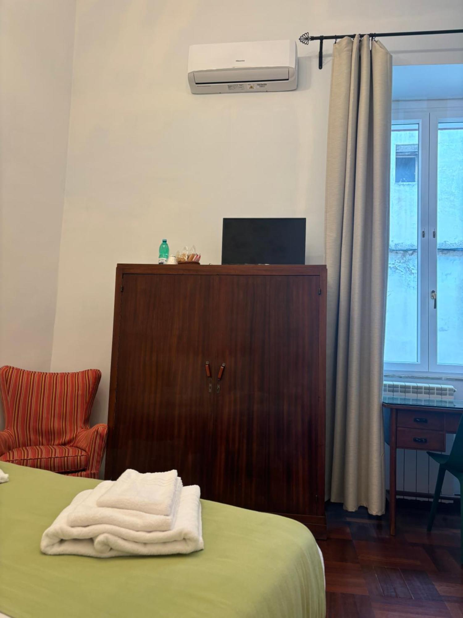 Folle Citta B&B เนเปิลส์ ภายนอก รูปภาพ